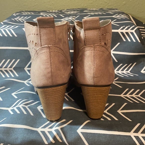 Qupid Faux Suede Booties - Picture 3 of 7